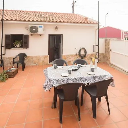 Casa Do Sol Nascente Holiday home